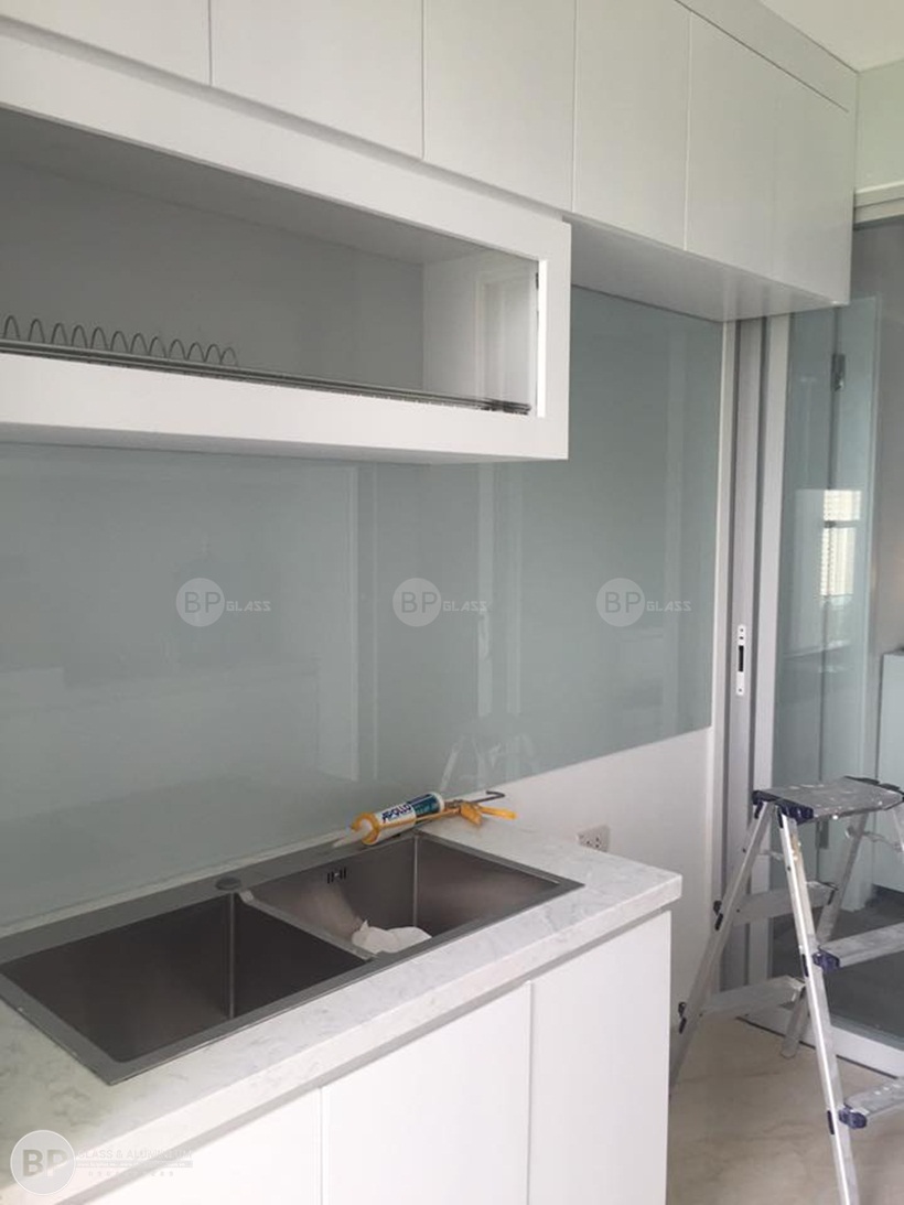 Lắp Kính ốp bếp chị Bi Ecolife Tố Hữu